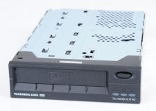 Tandberg Data SLR140 70/140 GB Streamer U320 SCSI